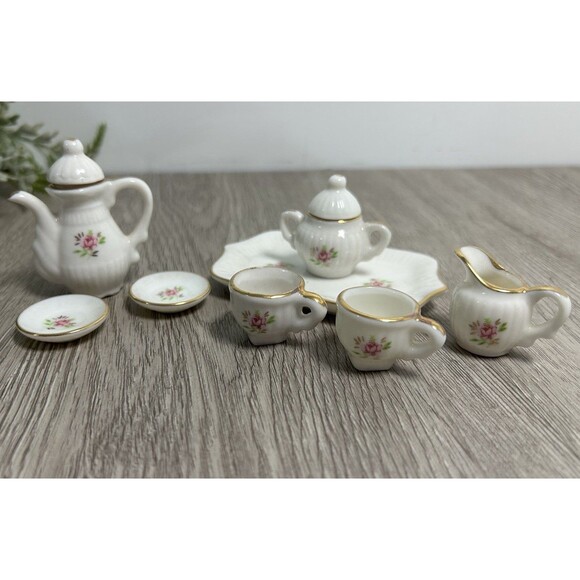 10pc VTG Dollhouse Miniatures Bone China Tea Set Floral Cups Saucers Tray Taiwan - Picture 1 of 6